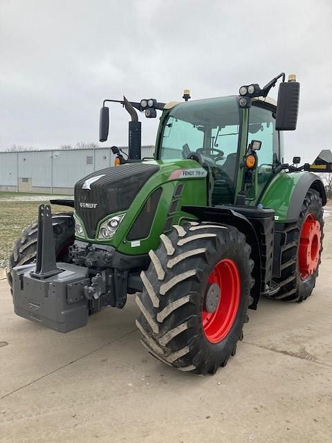 Image of Fendt 718 Vario equipment image 3