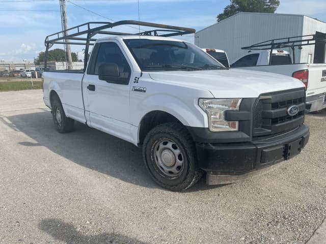 Image of Ford F-150 equipment image 1