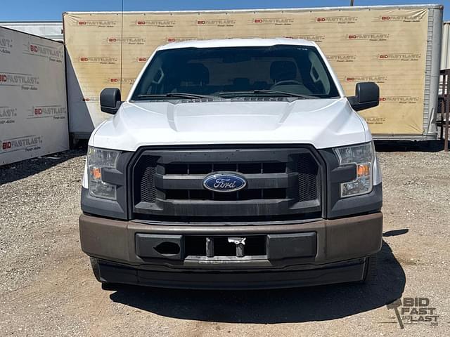 Image of Ford F-150 equipment image 1