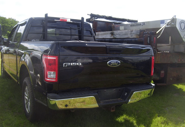 Image of Ford F-150 equipment image 1