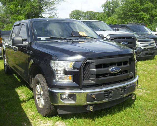 Image of Ford F-150 equipment image 4