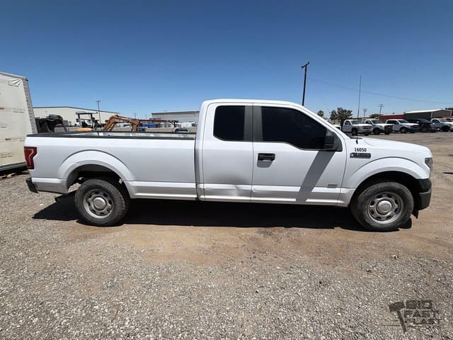 Image of Ford F-150 equipment image 3