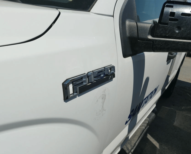 Image of Ford F-150 equipment image 2