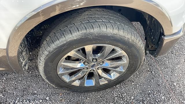 Image of Ford F-150 equipment image 3