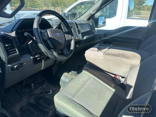 Image of Ford F-150 equipment image 3