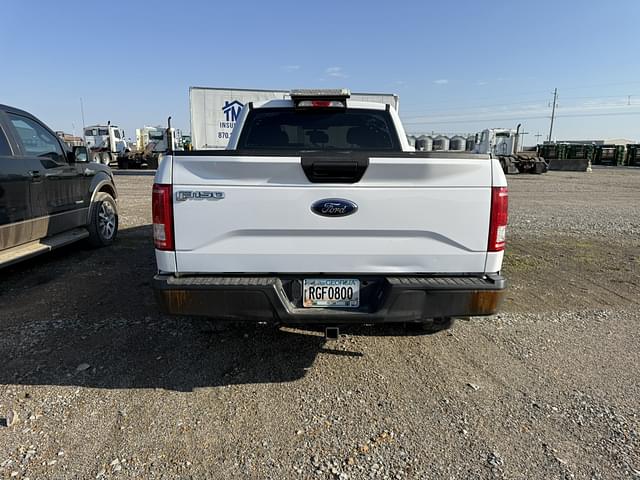 Image of Ford F-150 equipment image 4