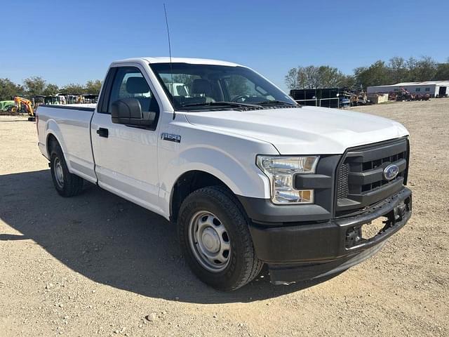 Image of Ford F-150 equipment image 2