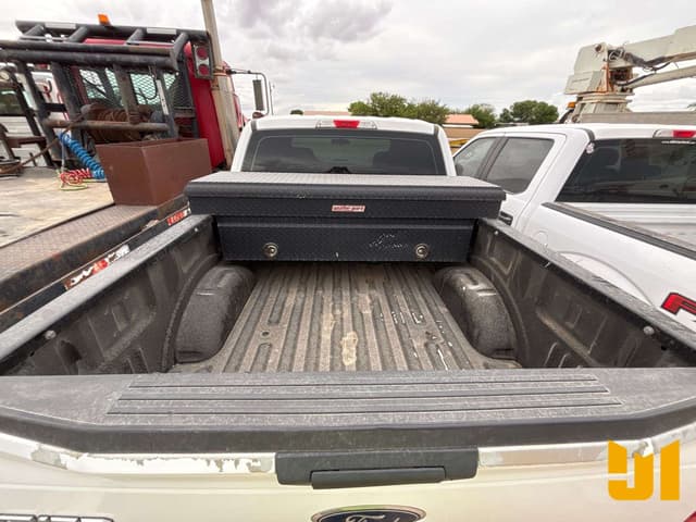 Image of Ford F-150 equipment image 4