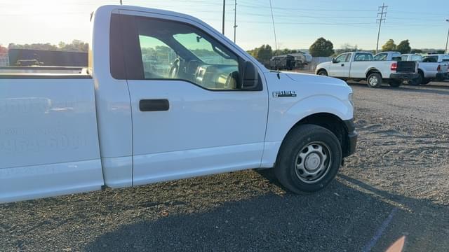 Image of Ford F-150 equipment image 3