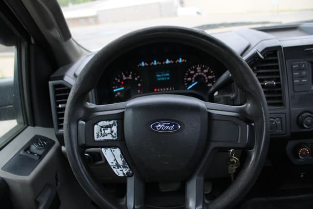 Image of Ford F-150 equipment image 4