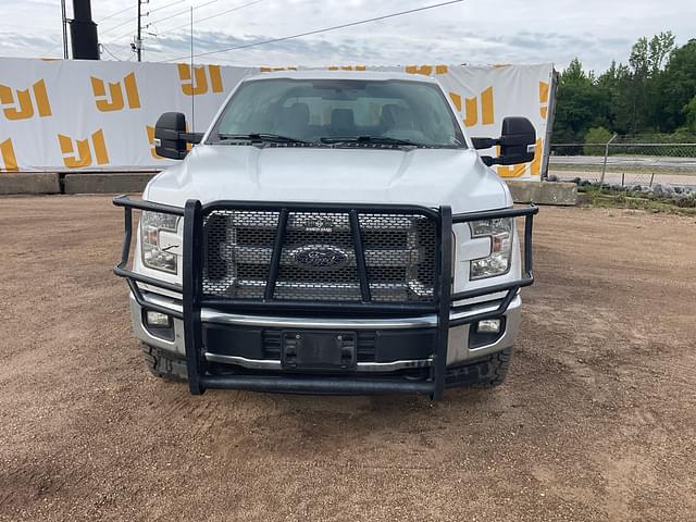 Image of Ford F-150 equipment image 1