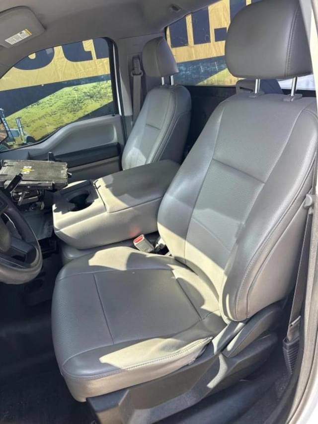 Image of Ford F-150 equipment image 4