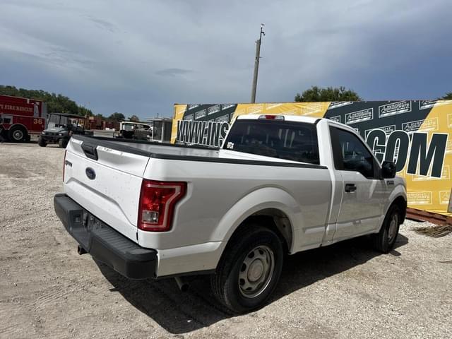 Image of Ford F-150 equipment image 2
