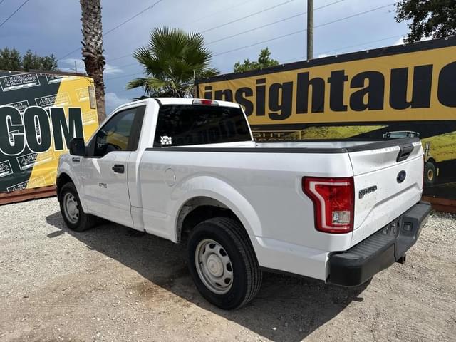 Image of Ford F-150 equipment image 1