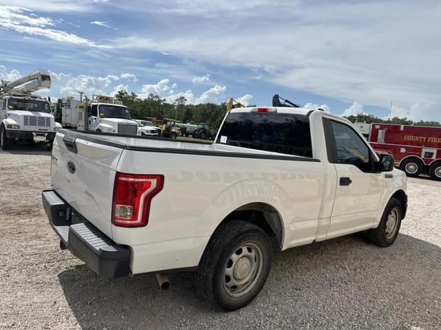 Image of Ford F-150 equipment image 2