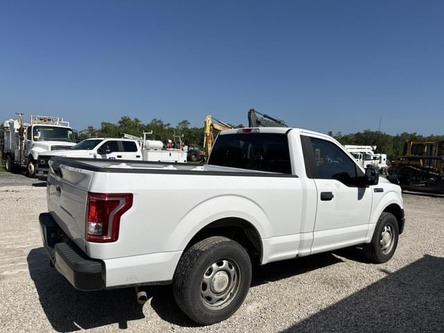 Image of Ford F-150 equipment image 2