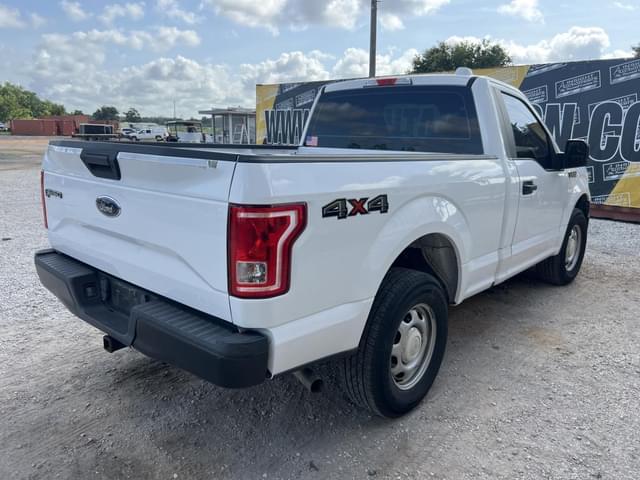 Image of Ford F-150 equipment image 2