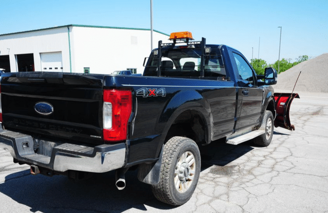 Image of Ford F-250 equipment image 4