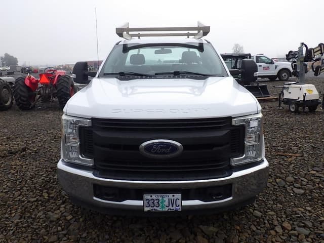 Image of Ford F-250 equipment image 1