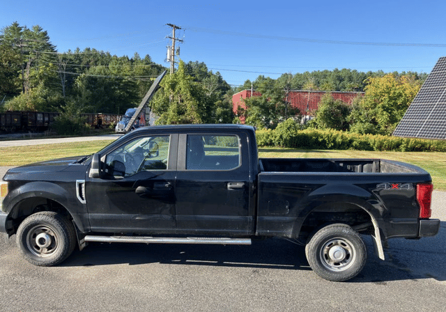 Image of Ford F-250 equipment image 1