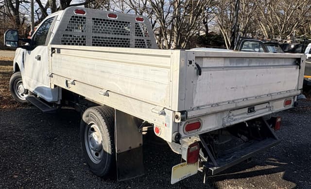 Image of Ford F-250 equipment image 4