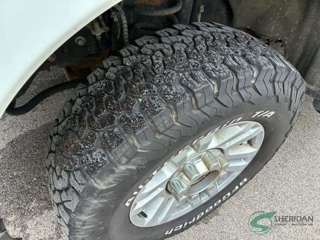 Image of Ford F-250 equipment image 4