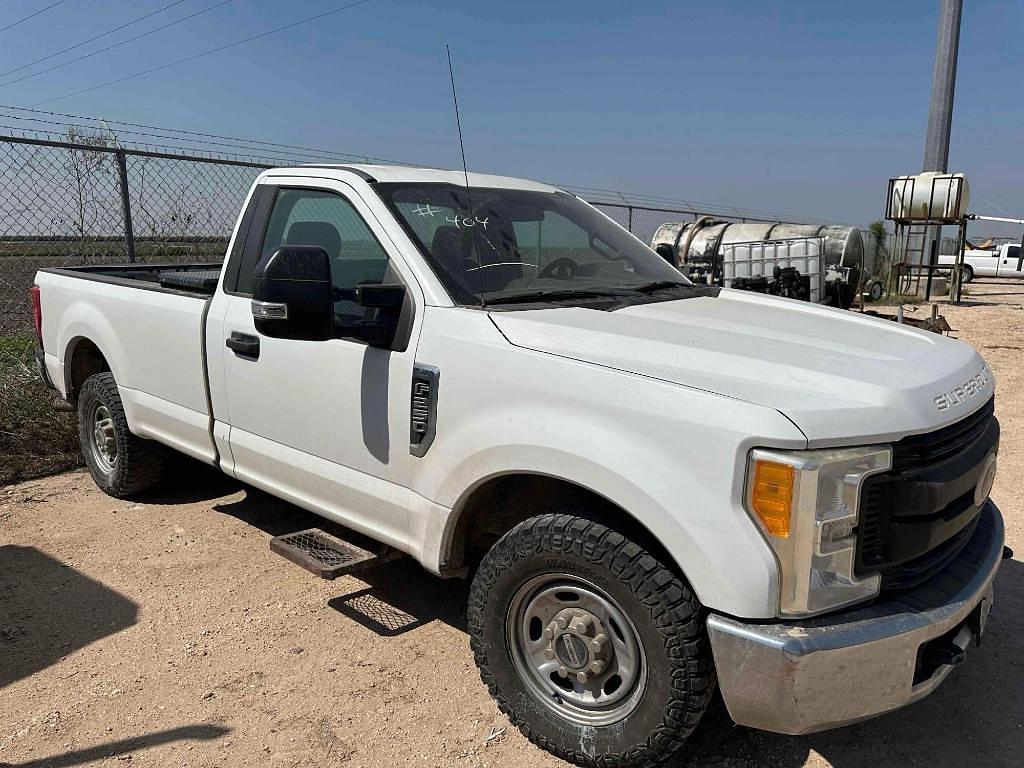 Image of Ford F-250 Primary image