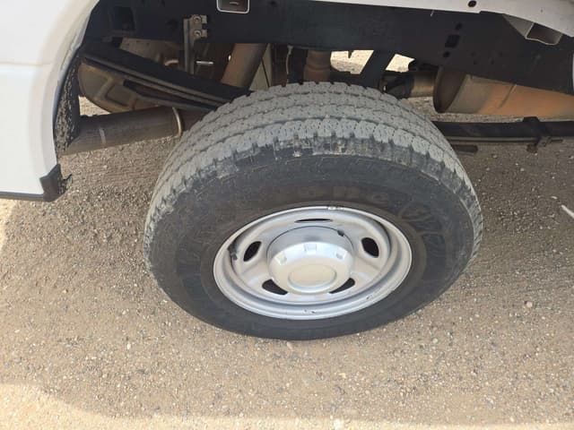 Image of Ford F-250 equipment image 3
