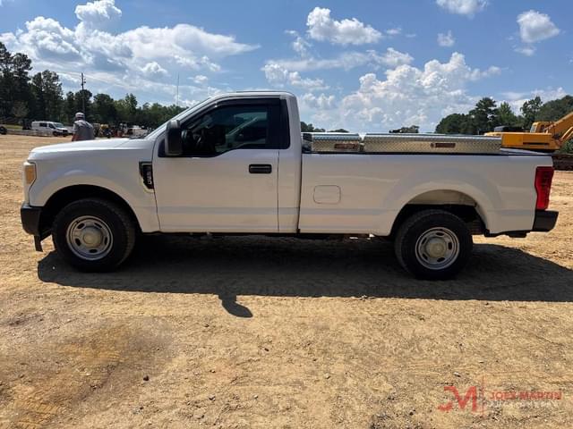 Image of Ford F-250 equipment image 4