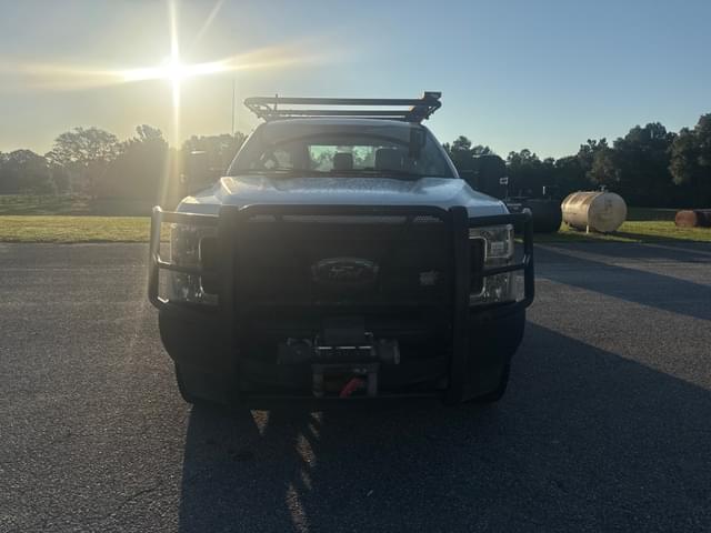 Image of Ford F-250 equipment image 1