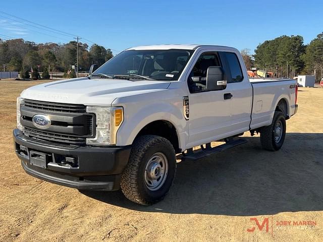 Image of Ford F-250 equipment image 4