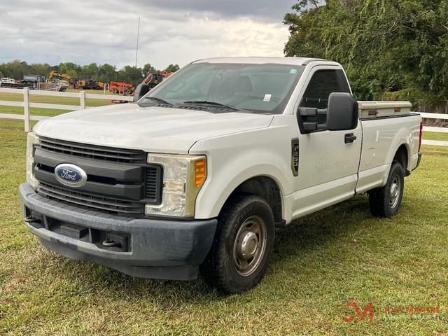 Image of Ford F-250 equipment image 4
