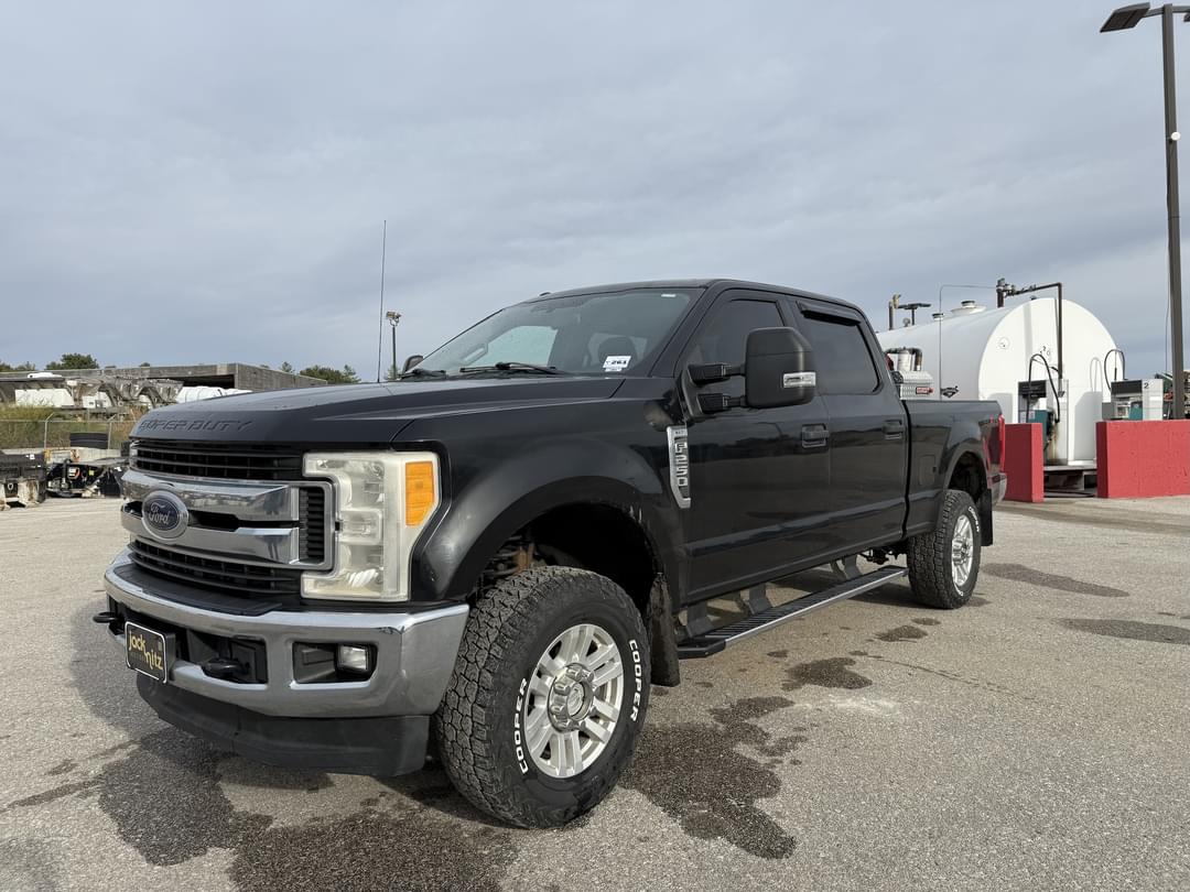 Image of Ford F-250 Primary image