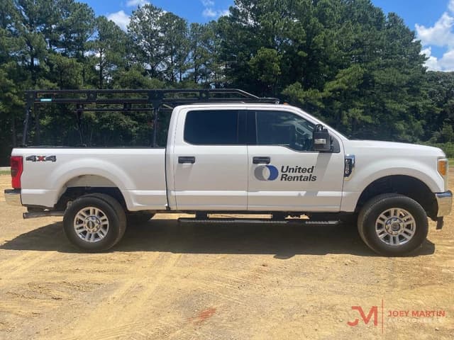 Image of Ford F-250 equipment image 1