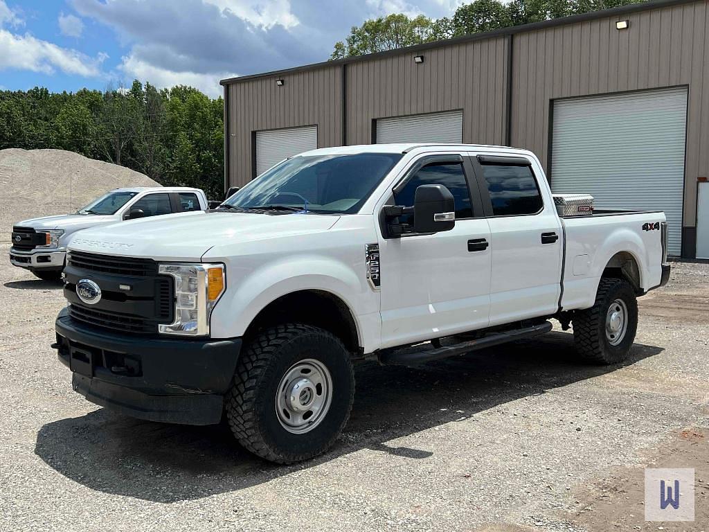 Image of Ford F-250 Primary image