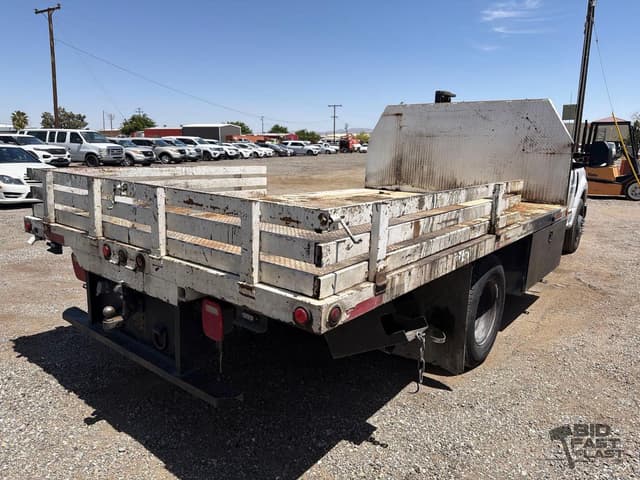Image of Ford F-350 equipment image 4