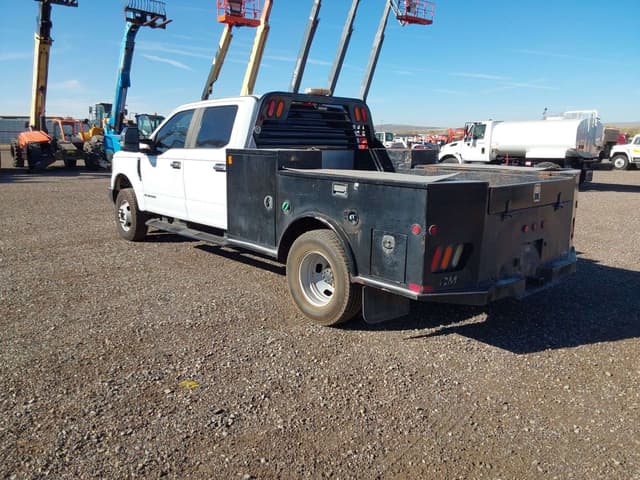 Image of Ford F-350 equipment image 4