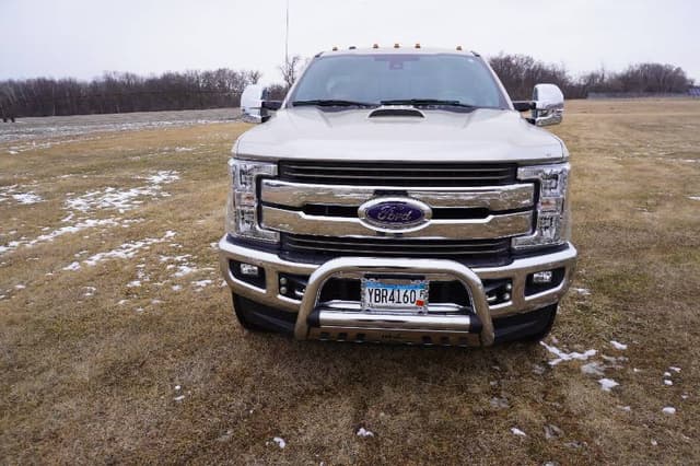 Image of Ford F-350 equipment image 3