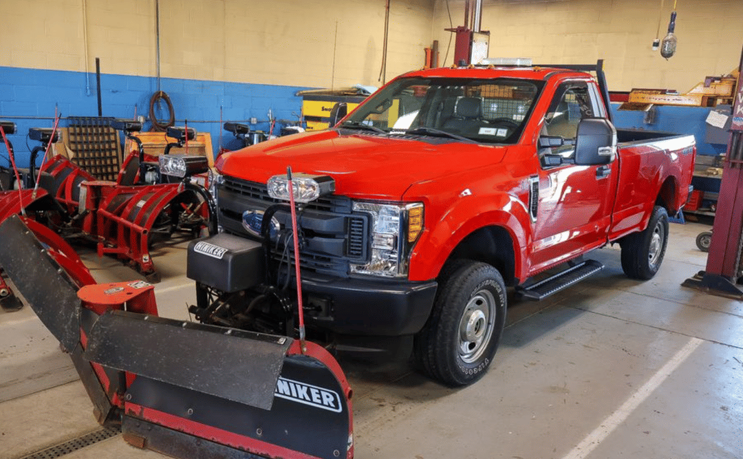Image of Ford F-350 Primary image