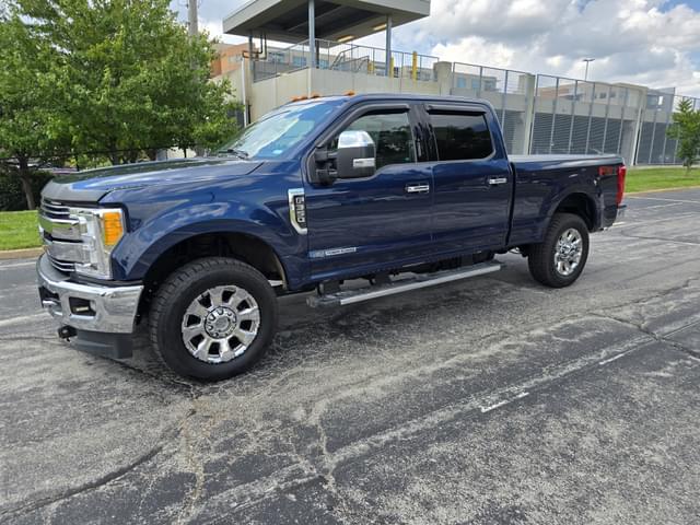 Image of Ford F-350 equipment image 4