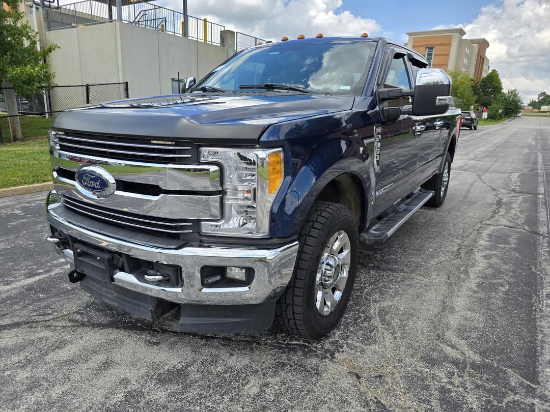 Image of Ford F-350 Primary image