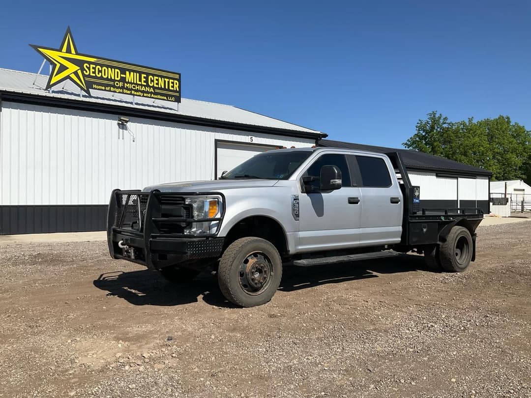 Image of Ford F-350 Primary image