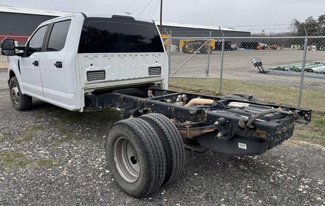 Image of Ford F-350 equipment image 3