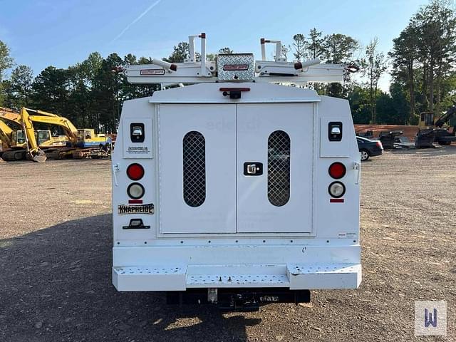 Image of Ford F-350 equipment image 4