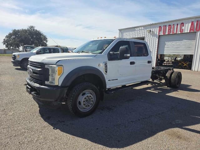 Image of Ford F-450 equipment image 1