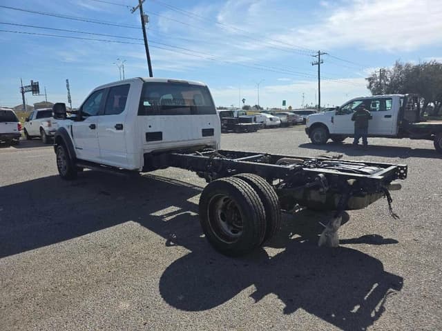 Image of Ford F-450 equipment image 2