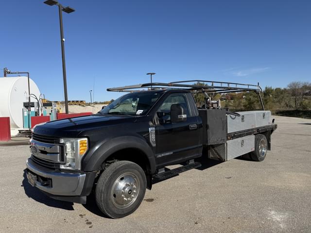 Image of Ford F-450 equipment image 1