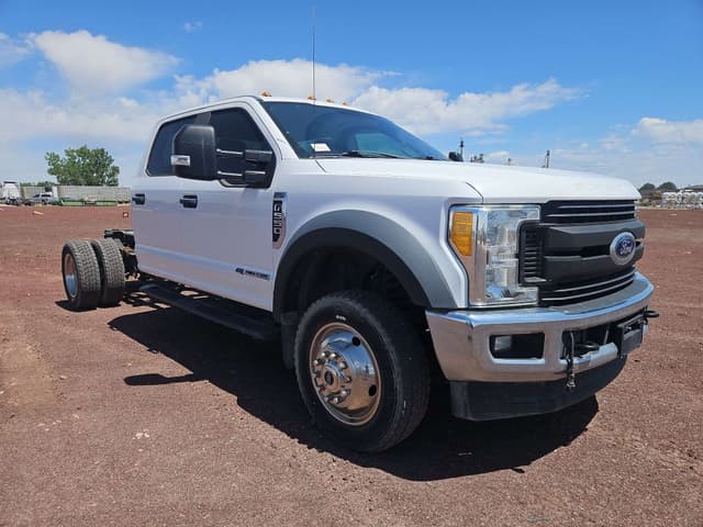 Image of Ford F-550 equipment image 2