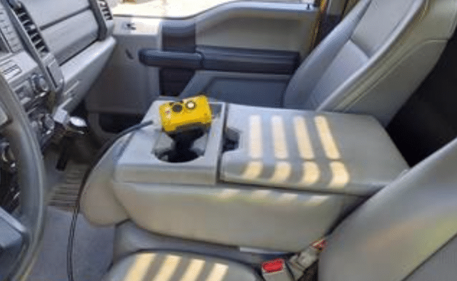 Image of Ford F-550 equipment image 3