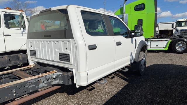 Image of Ford F-550 equipment image 4